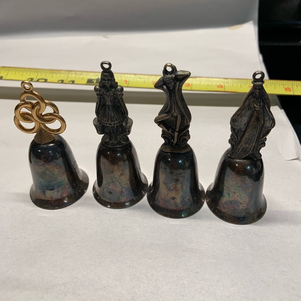 Assorted R&B bells - Picture 3 of 3